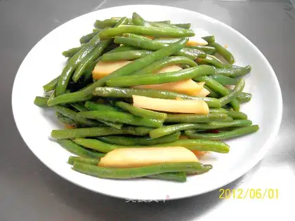 Roasted potato and sword beans