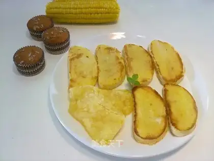 Pan-fried steamed buns slices