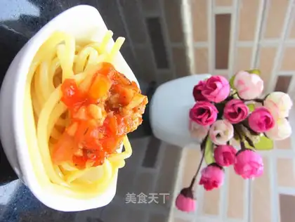 spaghetti bolognese