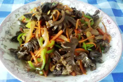 stir-fried duck with three shredded silk