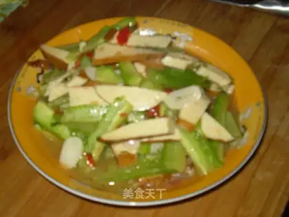 stir-fried dried bean curd with cold melon