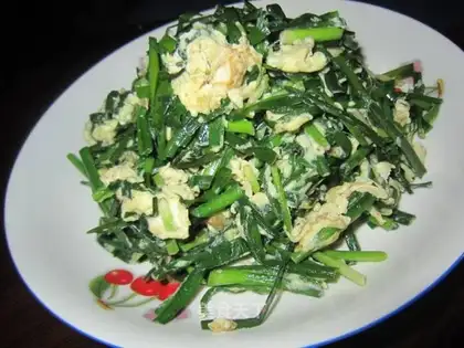 chives scrambled eggs