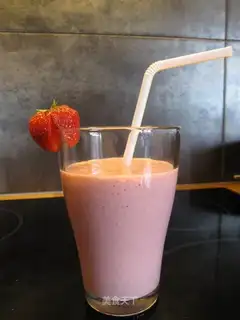 strawberry milkshake