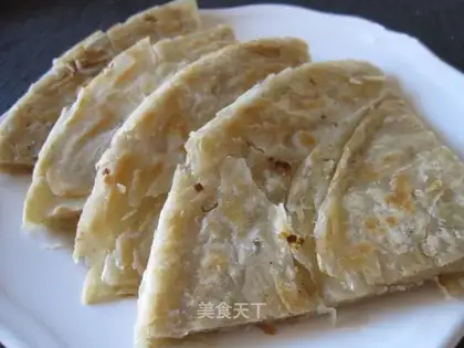 Crispy and dregs scallion cake