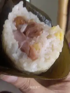 Fragrant pork rice dumplings