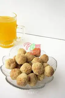 Crispy nut balls