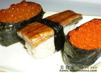 Fish roe sushi