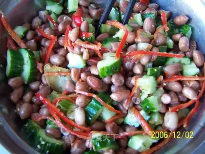 Northeast dish boiled peanuts