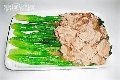 Stewed beef with broccoli