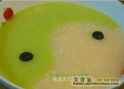 Shrimp and asparagus Tai Chi soup