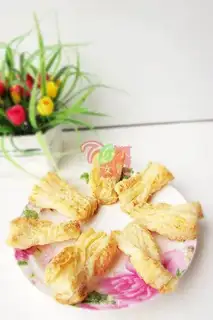 Flying cake coconut strips