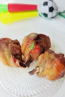 Multi-flavor chicken nuggets