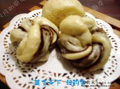 Delicious bean paste roll