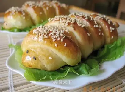 Caterpillar bread