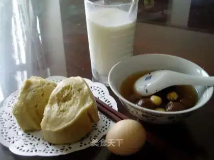 Sweet potato and old noodle steamed buns
