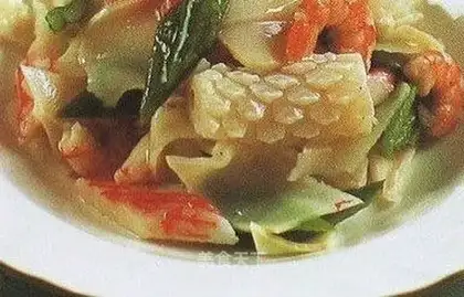 stir-fried spring bamboo shoots with three delicacies