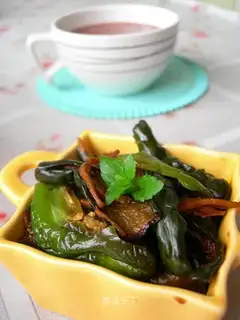Pickled cucumber in sauce