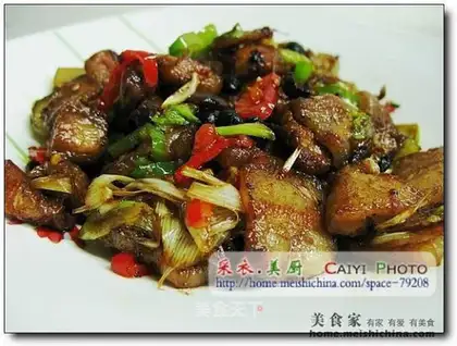 Fried pork with black bean and chives
