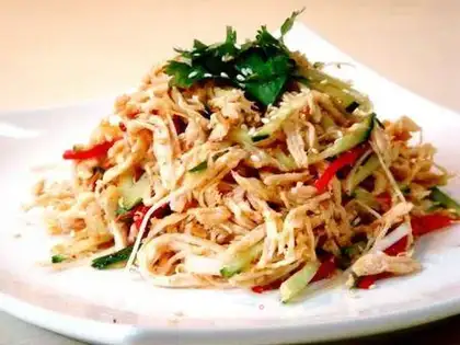 Spicy hand-shredded chicken