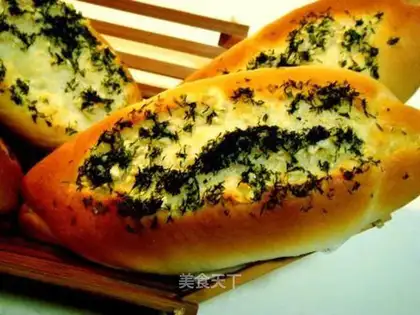 Garlic and fennel bread
