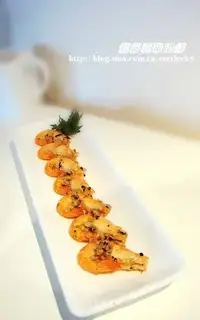 Macrobrachium prawn with perilla and garlic