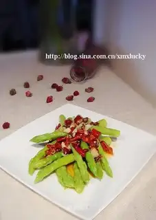 stir-fried asparagus tip