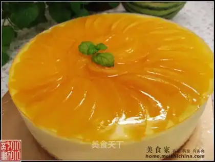 Yellow peach mousse cake