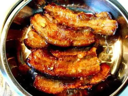 Barbecue pork with honey sauce