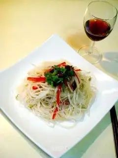 Mixed with three shredded pepper oil