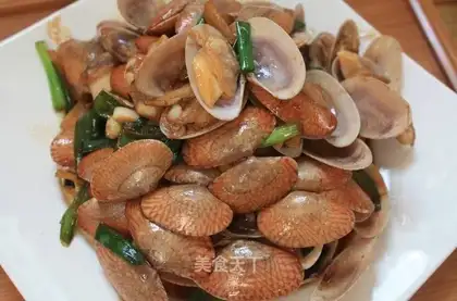 Sauted garlic with onion