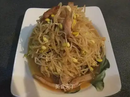 stir-fried bean sprouts