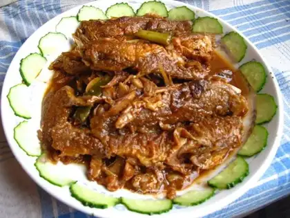 Small yellow croaker in tomato sauce