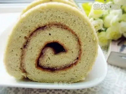Banana Qifeng Cake