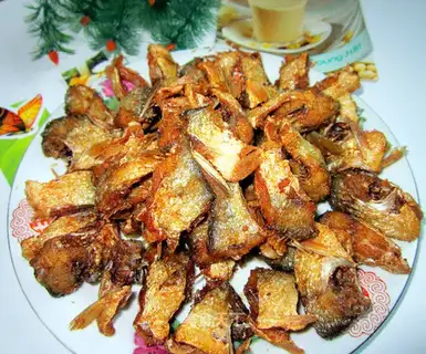 fried small yellow croaker
