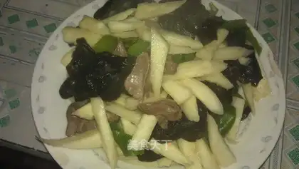 stir-fried duck heart with rice bamboo
