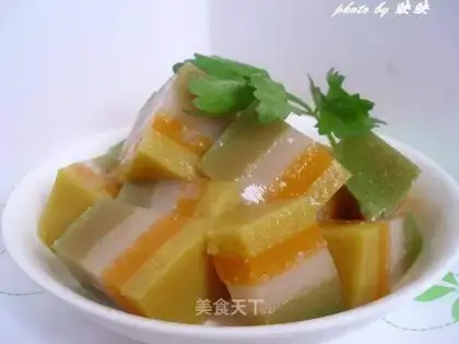 Colored pig skin jelly