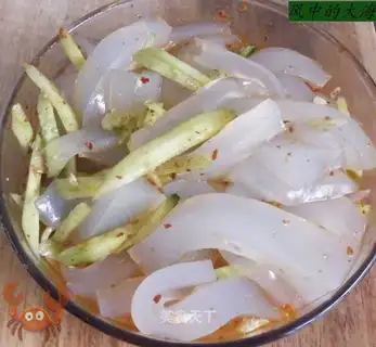 Spicy cucumber jelly