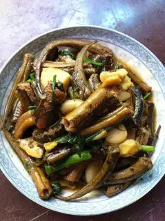 Braised fish with rice eel with chili pepper