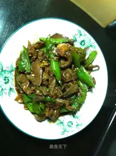 Fried chili with duck gizzards
