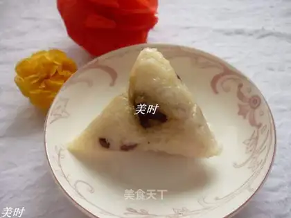 Red bean, peanut and candied date rice dumplings