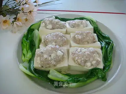 Steamed stuffed tofu