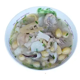 Stewed chicken with ginkgo seeds