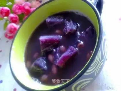 Purple sweet potato and red bean soup