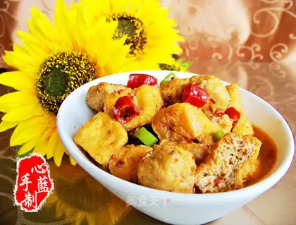 Stewed tofu in beef sauce