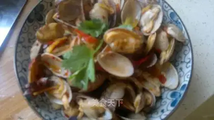 stir-fried clams with spicy sauce