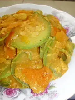 stir-fried pumpkin skin with zucchini