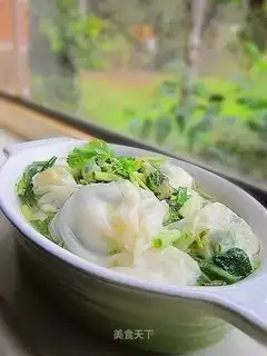 Shepherd's purse and egg wonton