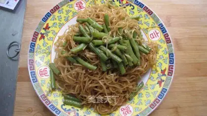 Vegetarian noodles