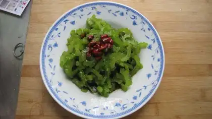 Green cold balsam pear