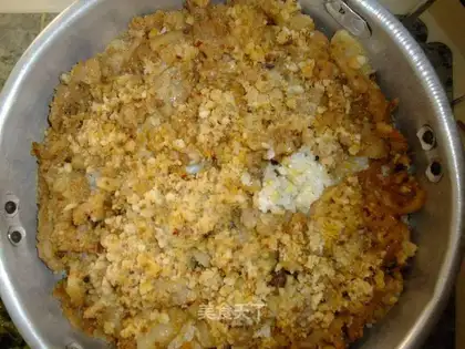 Steamed pork rice with sweet potato and pumpkin flour